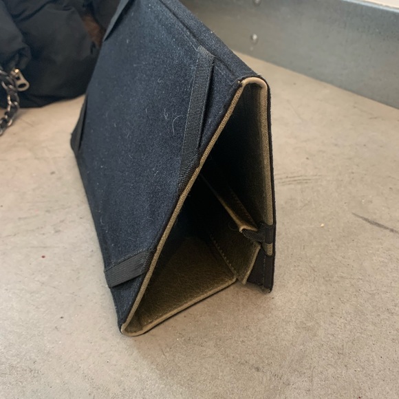 Matt & Nat iPad mini case, army green - Picture 5 of 6